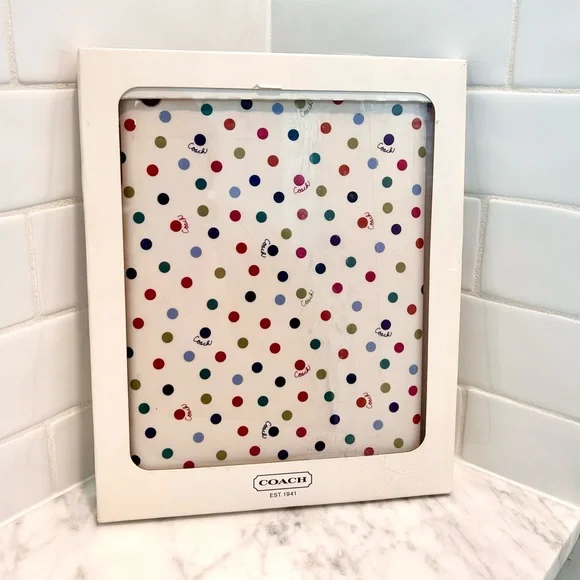 Coach Signature iPad Mini / Tablet Molded Hard Shell Case NWT - Picture 2 of 11